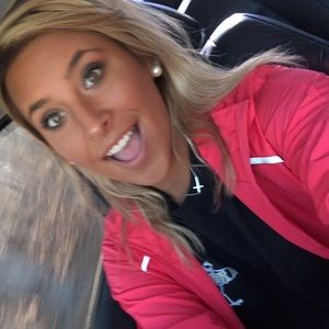 Meet your Posher, Jena